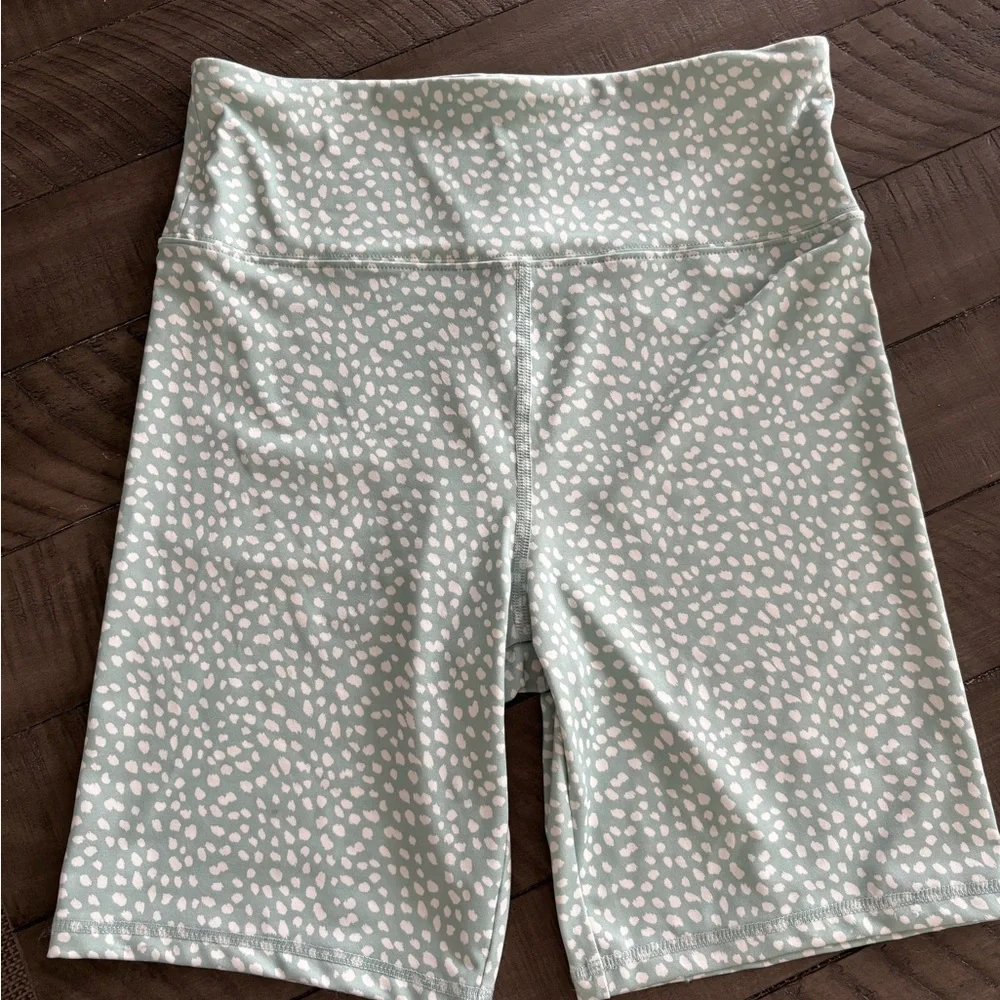 Forever 21 Mint and White Patterned Bike Shorts - Picture 1 of 2